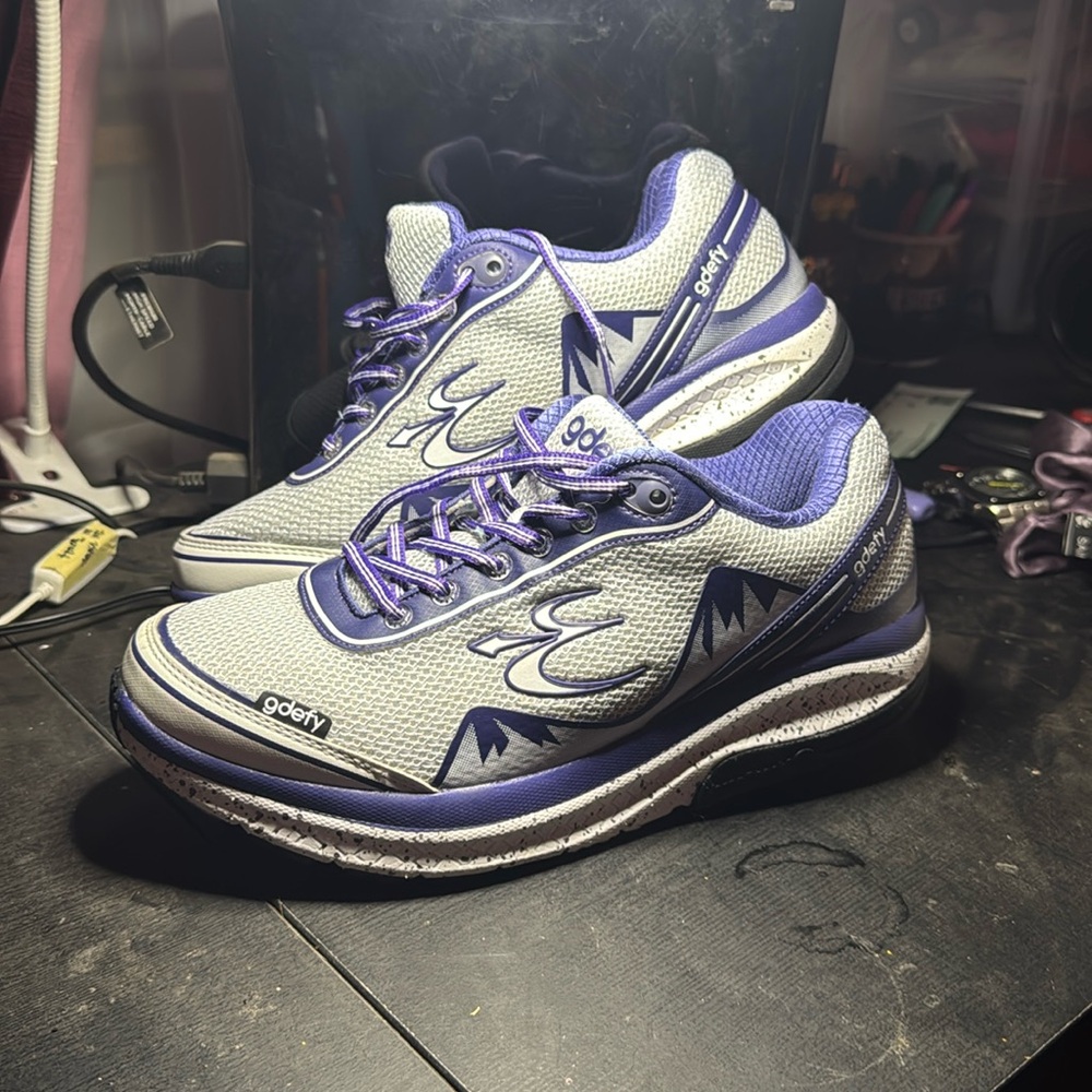Gdefy Gravity Defyer Mighty Walk Womens Shoes Size 11 Purple White TB9024FGP-M